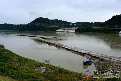 仪陇嘉陵江网红沙滩,魅力江畔，休闲胜地新地标