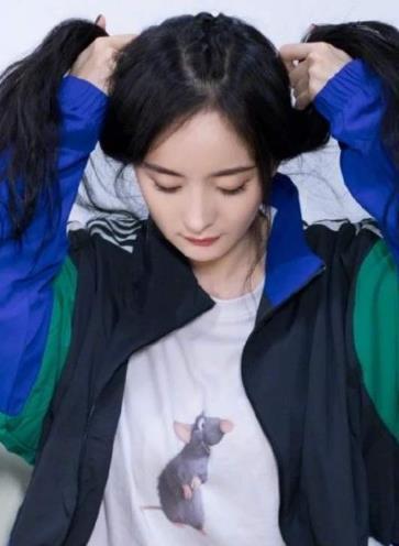 明星在家秀,云端秀场背后的温馨瞬间